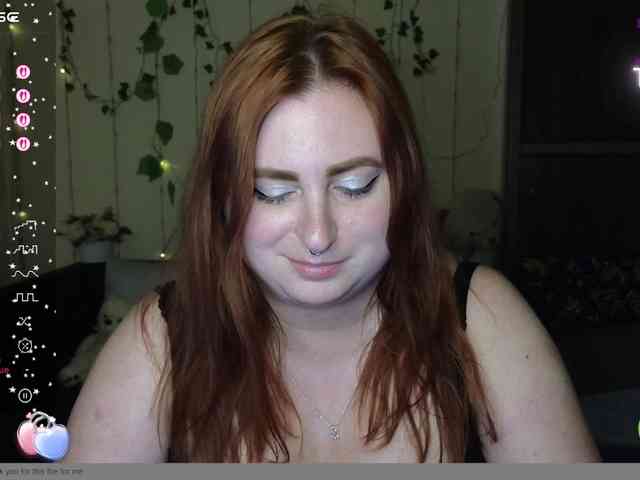 Aliciaredluv webcam