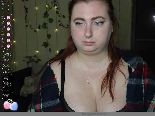 Aliciaredluv webcam