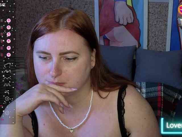 Aliciaredluv webcam