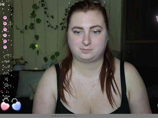 Aliciaredluv webcam