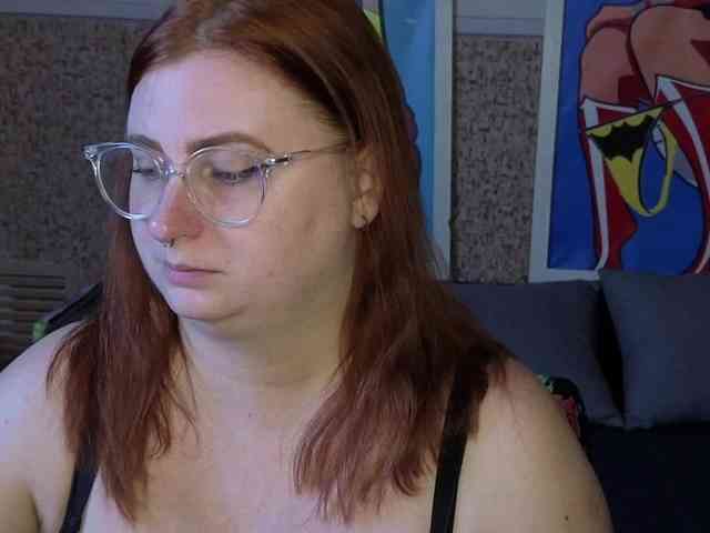 Aliciaredluv webcam