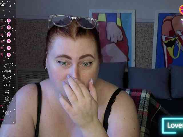 Aliciaredluv Live Webcam on BongaCams