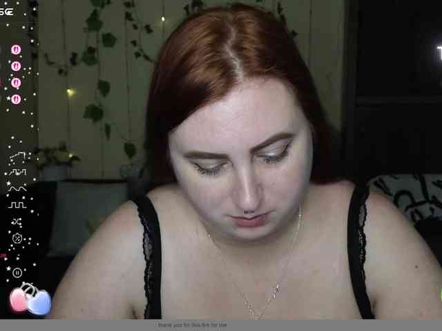 Aliciaredluv webcam