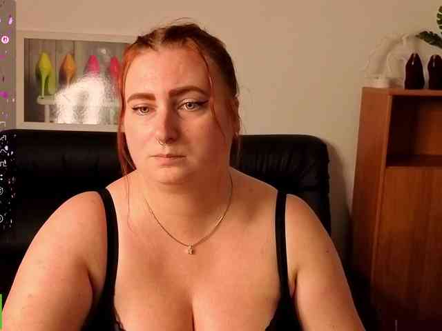 Aliciaredluv webcam