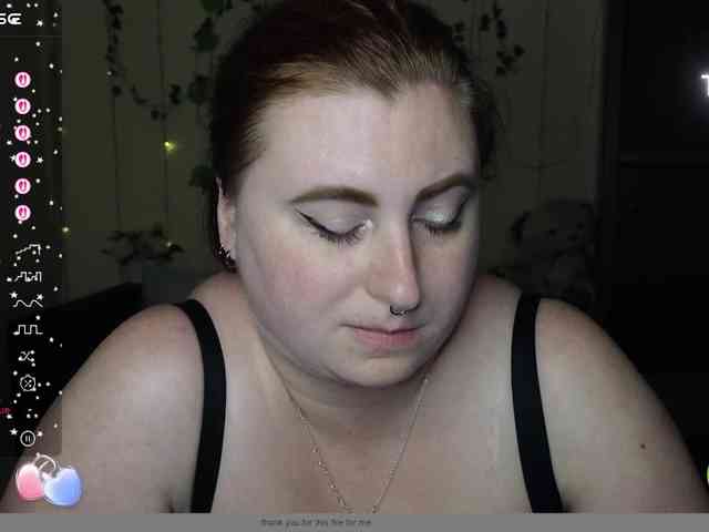 Aliciaredluv webcam