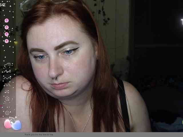 Aliciaredluv webcam