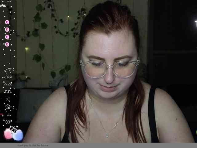 Aliciaredluv webcam