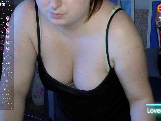 Aliciaredluv webcam