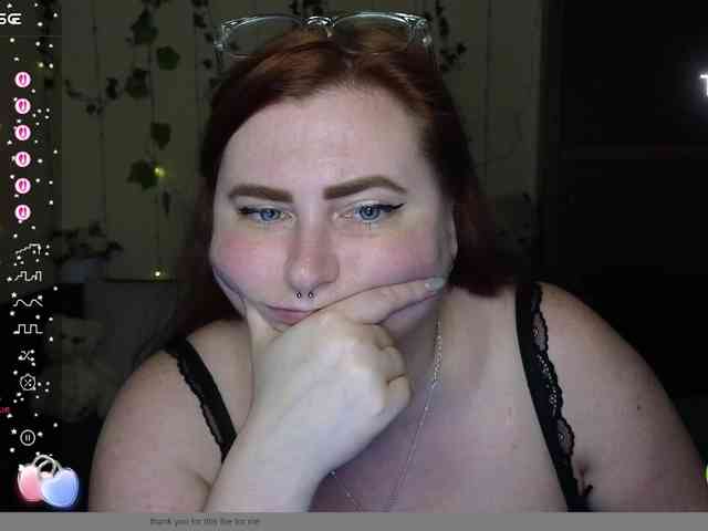 Aliciaredluv webcam