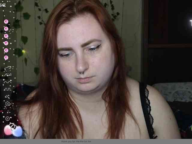 Aliciaredluv webcam