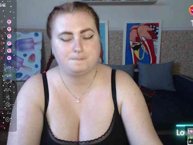 Aliciaredluv webcam