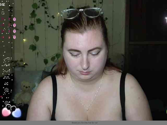Aliciaredluv webcam