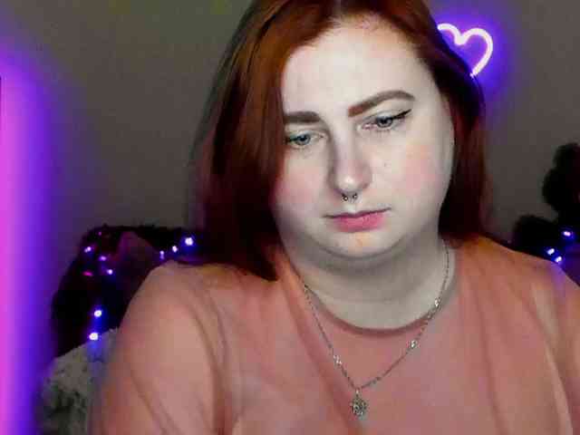 Aliciaredluv webcam
