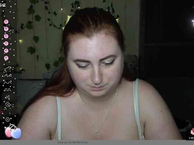 Aliciaredluv webcam