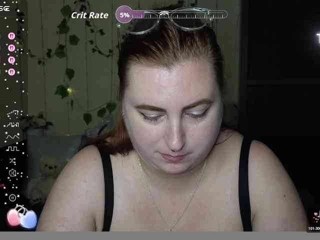 Aliciaredluv webcam