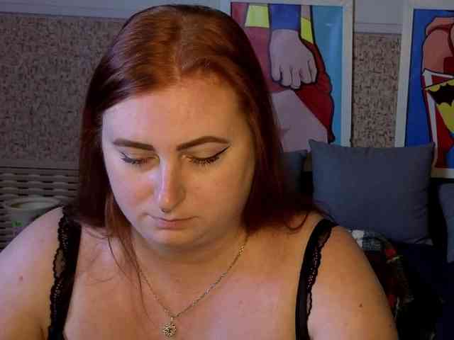 Aliciaredluv webcam