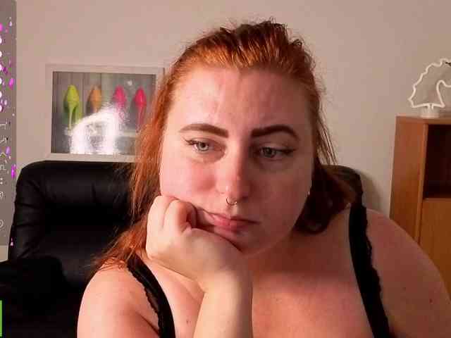 Aliciaredluv webcam