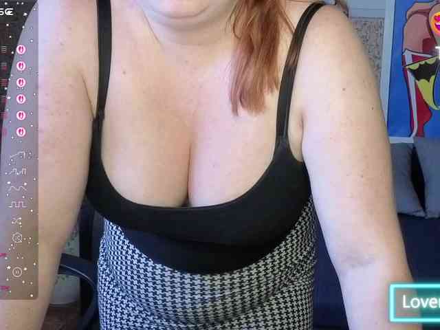 Aliciaredluv webcam