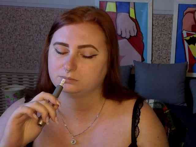 Aliciaredluv webcam