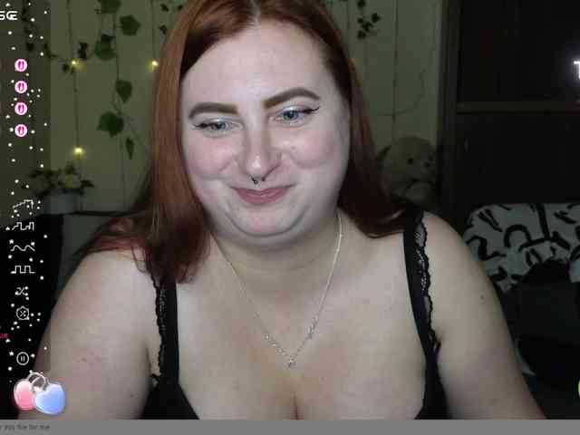 Aliciaredluv webcam
