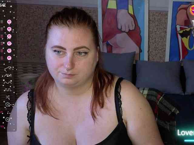 Aliciaredluv webcam