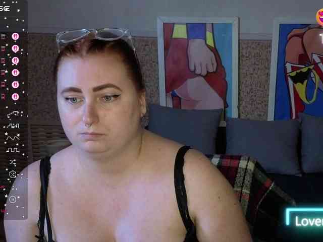 Aliciaredluv Live Webcam on BongaCams