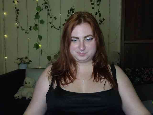 Aliciaredluv webcam
