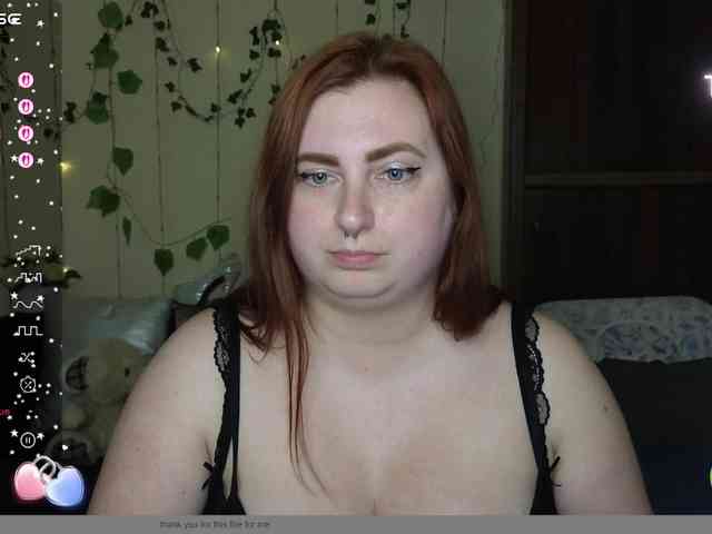 Aliciaredluv webcam