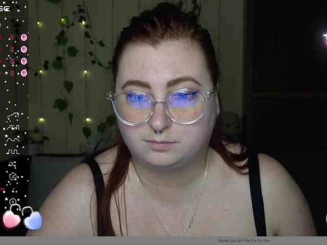 Aliciaredluv webcam