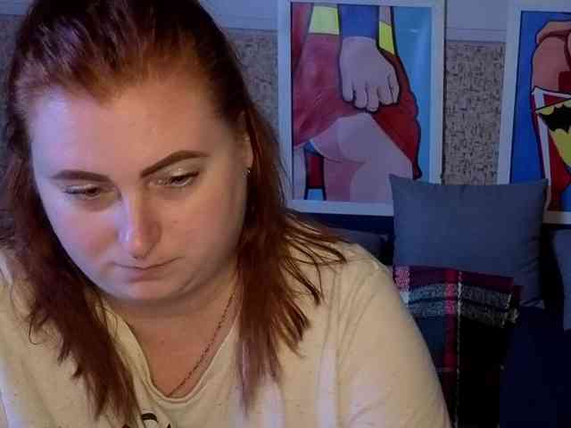 Aliciaredluv webcam