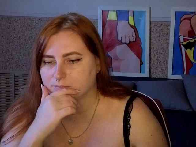 Aliciaredluv webcam