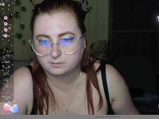 Aliciaredluv webcam
