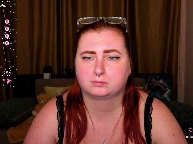 Aliciaredluv webcam