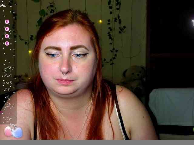 Aliciaredluv webcam