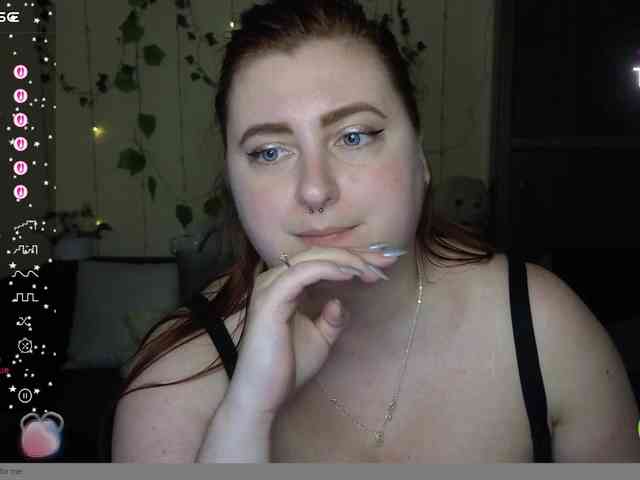 Aliciaredluv webcam