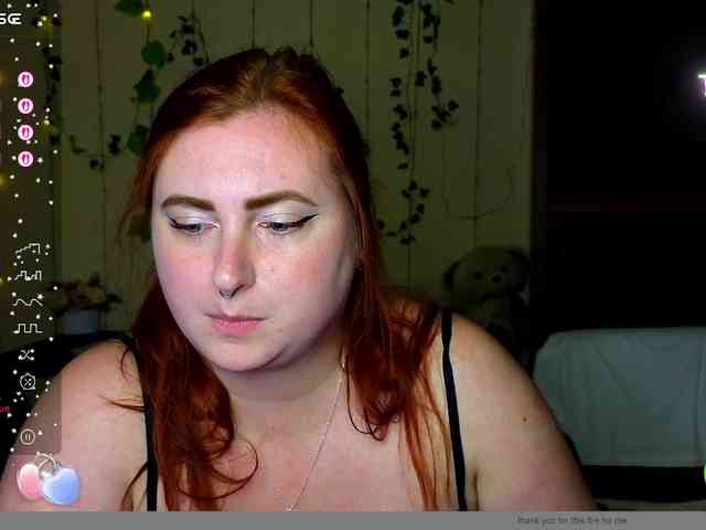 Aliciaredluv webcam
