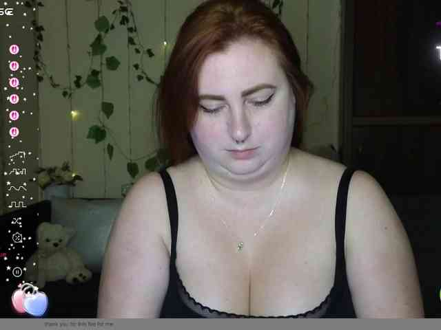 Aliciaredluv webcam