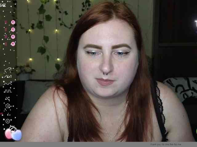 Aliciaredluv webcam