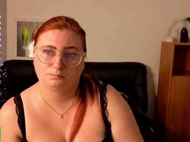 Aliciaredluv webcam