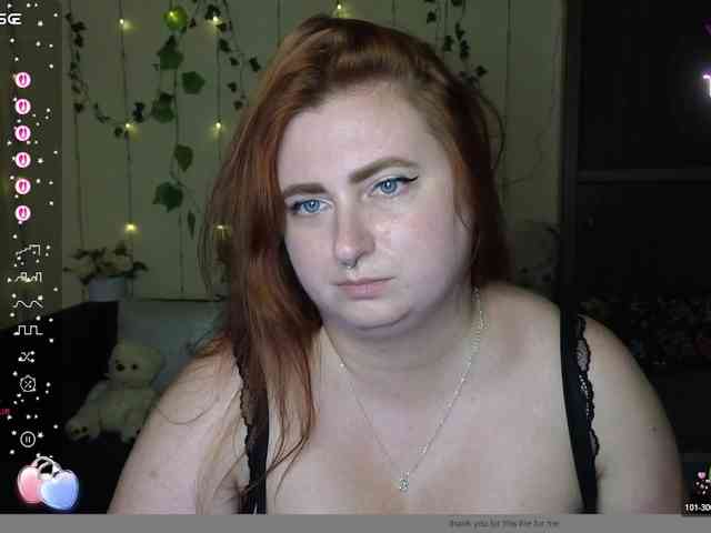 Aliciaredluv webcam