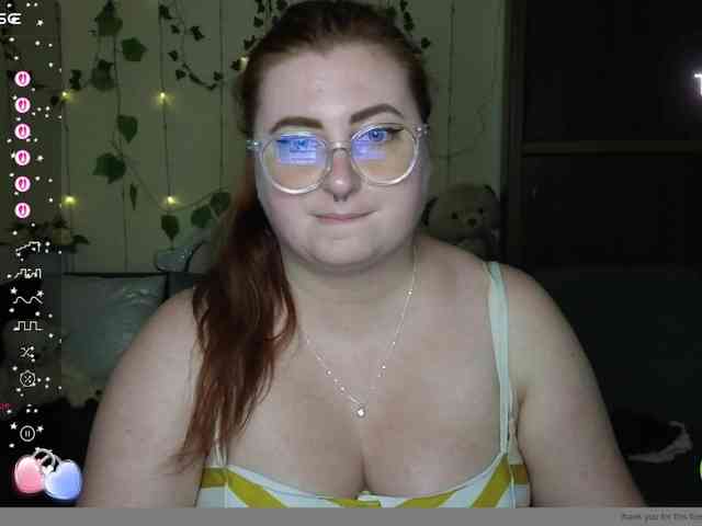 Aliciaredluv webcam