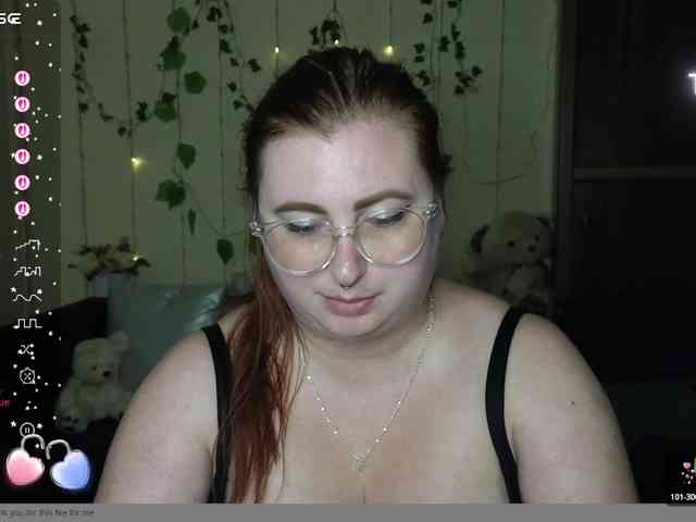 Aliciaredluv webcam