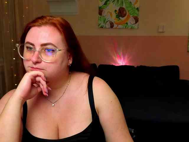 Aliciaredluv webcam