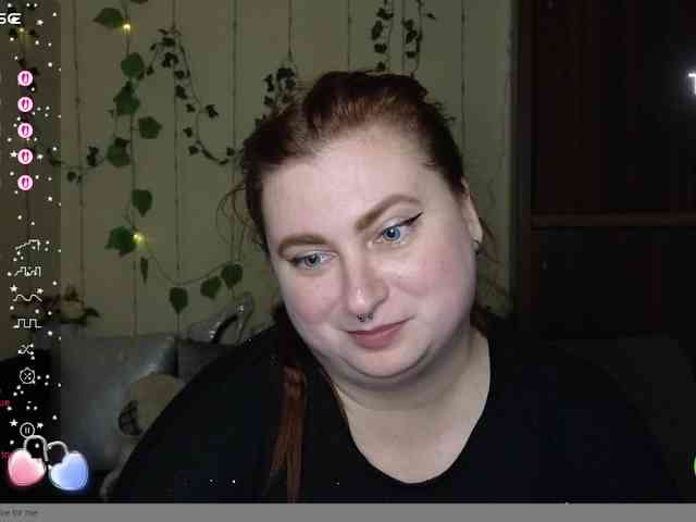 Aliciaredluv webcam