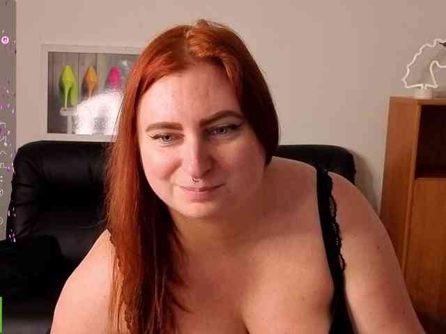 Aliciaredluv webcam