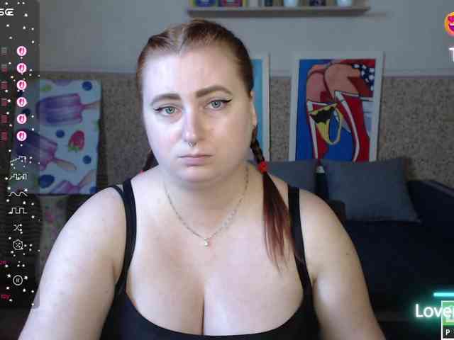 Aliciaredluv webcam