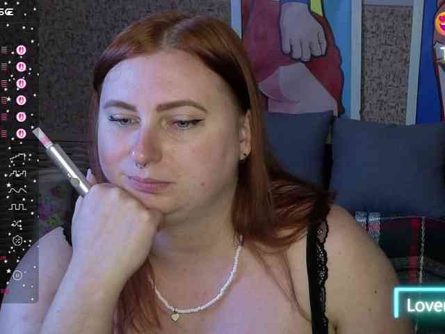 Aliciaredluv webcam