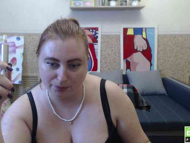 Aliciaredluv webcam