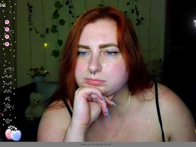 Aliciaredluv webcam
