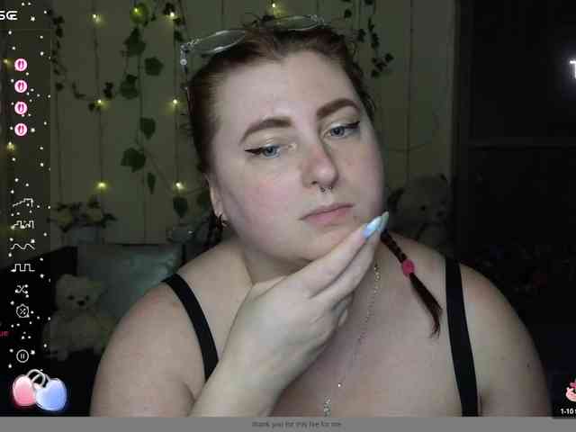 Aliciaredluv webcam